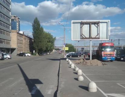 Призма A в Киеве, 6x3  Залізничне шосе, 57 напроти "Велика Кишеня" - 27469 фото 1