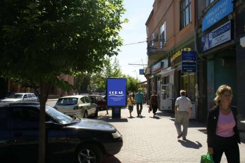 Билборд A в Мукачеве, 3х6  вул.Миру (біля м-ну "ДЦ") фото 1