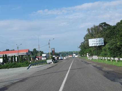 Билборд A в Магале, 3*6  с. Магала - Чернівці (виїзд з ринку Добробут по вул. Січових Стрільців в сторону об*їзної)навпроти заправки Azs Hrand фото 1