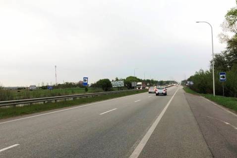 Білборд, Бігборд (Борд)  B у трасах Житомира, 3х6  траса Київ-Чоп, с. Березина, 1 км від в'їзду до Житомира, АЗС Сокар, АЗС ВОГ, навпроти АЗС ВОГ, ОККО, Ультра, Сокар, у напр. Києва Фото 1