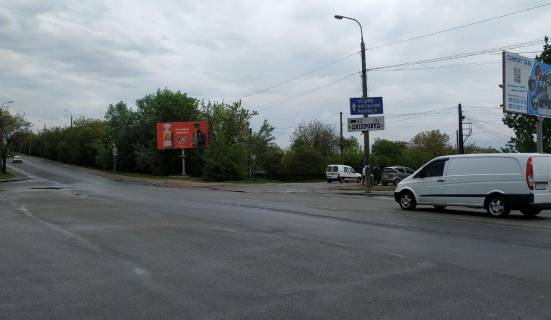Билборд A в Бердичеве, 3х6  пл.Строителей, перед мостом, из центра, выезд на Житомир фото 1