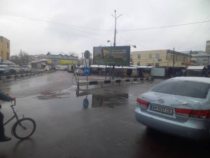 Билборд A в Бердичеве, 3х6  вул. 30-річчя Перемоги, ринок фото 1