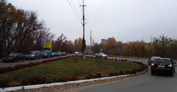 Билборд B в Малине, 2,20х3  ул. Грушевского, мост, из центра, от рынка, от АТБ - 300м фото 1