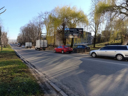 Білборд, Бігборд (Борд)  A у Бердичеві, 3х6  вул. Одеська, 49, в центр, район "Червона Гора" Фото 1