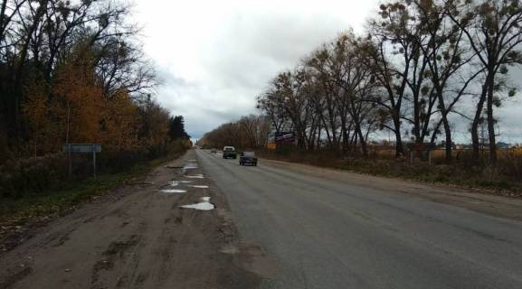 Білборд, Бігборд (Борд)  A у Коростишові, 3х6  вул. Київська, АЗС "ОККО", АЗС "КЛО", виїзд із міста в напр.Житомира, 100м від в'їзду Фото 1