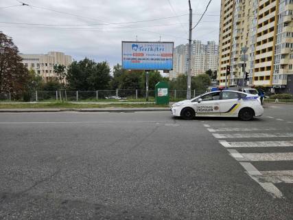 Призма A в Киеве, 3х6  вул. Мостицька / вул. Брестська - 394320 фото 1