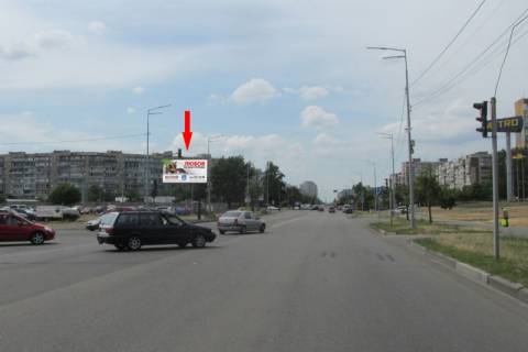 Призма B в Киеве, 6х3  вул. Сабурова (Сержа Лифаря) / вул. Електротехнічна навпроти в'їзду в "МЕТРО" - 337411 фото 1