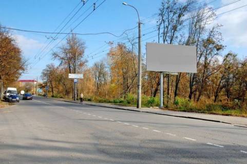Билборд A в Луцке, 3x6  вул.Глушець,21 _ біля Центрального ринку фото 1