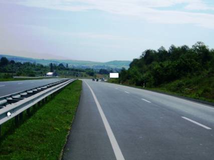 Білборд, Бігборд (Борд)  A у , , 3x6  Автодорога "Київ-Чоп", 1500 м від повороту в с. Р.Комарівці Фото 1