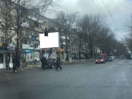 Бэклайт B в Херсоне, 4x3  Ул.И.Кулика,133 фото 1