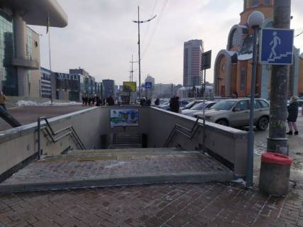 Нестандарт A в Киеве, 2.5x1.5  Південний ЖД Вокзал – вул. Ползунова (вул. Кудряшова), зупинка, в центр, ліва фото 1