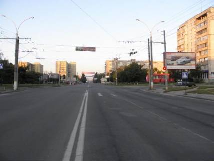 Билборд B в Сумах, 3х6  п-т Лушпы /остановка/ фото 1