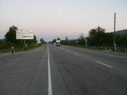 Білборд, Бігборд (Борд)  B у , , 3x6  Траса Н-09 Мукачево-Львів, с.Стримба 1 км. після Надвірної, автозупинка, СТО, Шиномонтаж,  напрямок руху на Яремче, Буковель Фото 1