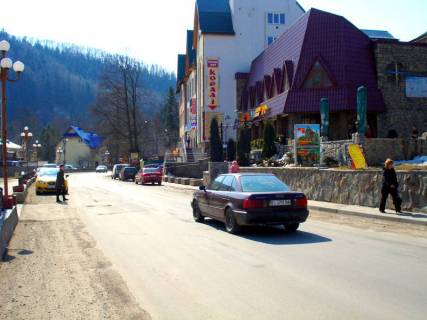 Сiтiлайт A у Яремче, 1,2x1,8  Траса Н-09 Мукачево-Львів, Свободи, кафе-рест. Турист, маг.Файно, Будинок культури, напрямок руху на Буковель Фото 1