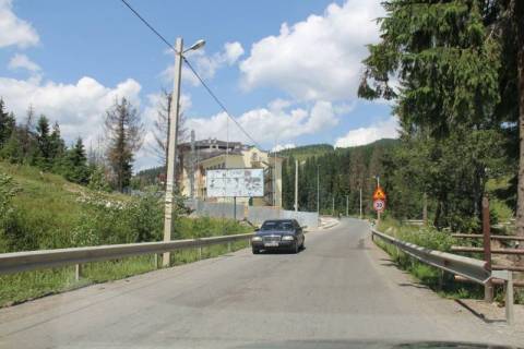 Білборд, Бігборд (Борд)  B у Буковелі, 3x6  Траса Н-09 Мукачево-Львів, дорога на Буковель (с.Поляниця), готель Зірка Буковелю 1, 800 м до Буковеля, напрямок руху на Буковель Фото 1