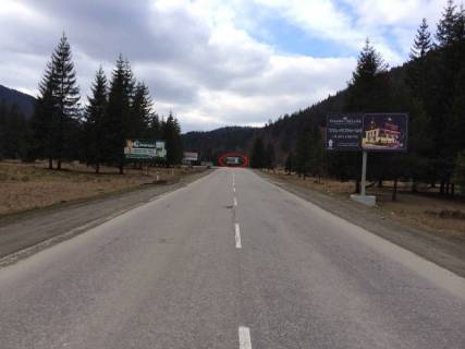 Билборд A в Татарове, 3x6  Траса Н-09 Мукачево-Львів, виїзд з села, напрямок руху на Буковель фото 1