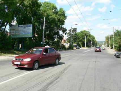 Билборд B в Ивано-Франковске, 3x8  с.Старий Лисець(АЗС УкрПетроль), виїзд з міста Івано-Франківськ в напрямок на Богородчани, Надвірна, Яремче, Буковель фото 1