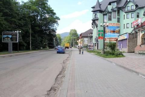 Ситилайт A в Яремче, 1,2x1,8  Траса Н-09 Мукачево-Львів, Свободи, РЕМ, маг. У Галини, напрямок руху на Буковель фото 1