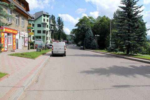 Сiтiлайт B у Яремче, 1,2x1,8  Траса Н-09 Мукачево-Львів, Свободи, РЕМ, маг. Престиж, напрямок руху на Івано-Франківськ Фото 1