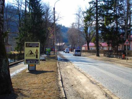 Ситилайт B в Яремче, 1,2x1,8  Траса Н-09 Мукачево-Львів, Свободи, міський ринок, автозупинка, санаторій Прикарпатський, пішохідна зона до водоспаду Пробій, напрямок руху на Буковель фото 1