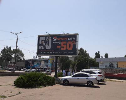 Призматрон, Призма A у Кривому Розі пр. Миру, 37, 95-й квартал.Центр міста. ТЦ Плаза 1, 2, 3. Маг Халва, АТБ, Мак Дональдс, маг Антошка. Центральне кільце. Найбільший трафік руху транспорту міста. - 378094 Фото 1