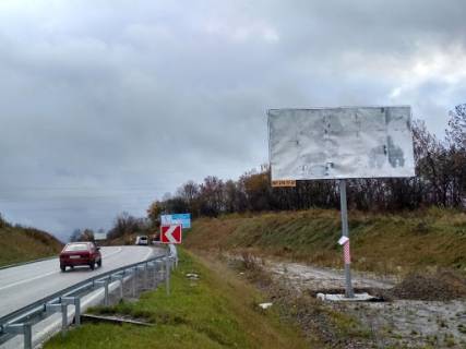 Билборд A в трасах Львова, 3х6  а/д ЛьвівПустомити Меденичі 11+020 км Праворуч фото 1