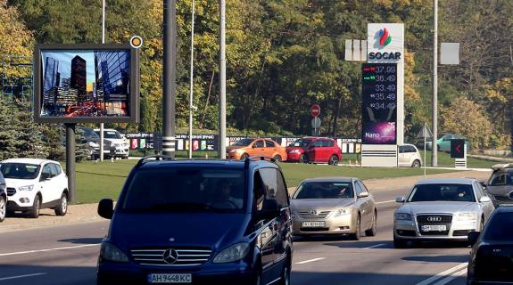 Бэклайт B в Киеве, Беклайт 2.3х3.14  Миколи Міхновського (Дружби Народів) бул., біля АЗС фото 1