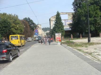 Сiтiлайт A у Львові, 1.2х1.8  Городоцька вул. 83, вхід в цирк Фото 1