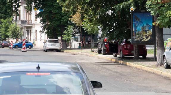 Сiтiлайт A у Києві, Сітілайт 1.2х1.8  Інститутська вул. 15 Фото 1
