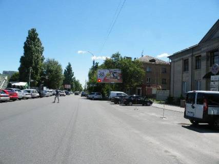 Билборд A в Черкассах, Щит 3x6  Надпільна вул, 334, із центру схема