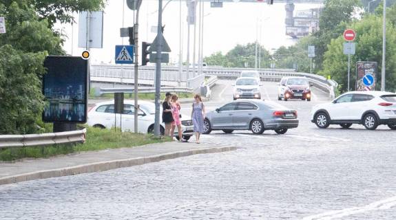 Ситилайт B в Киеве, Сітілайт 1.2х1.8  Дніпровський узвіз 17 фото 1