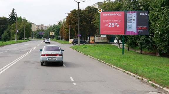 Билборд A в Каменец-Подольском, Щит 3x6  Хмельницьке шосе / Північна вул / Героїв Маріуполя вул! Увага, розмір 3010х6020! фото 1