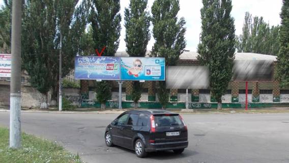 Билборд A в Херсоне, Щит 3x6  Небесної сотні (40 років Жовтня) вул / Кременчуцька вул, лівий фото 1