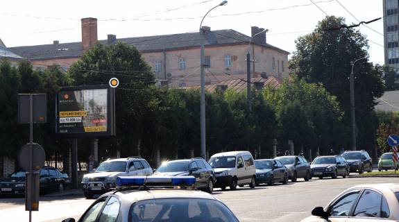 Білборд, Бігборд (Борд)  B у Львові, борд  Чорновола В. пр., 6, в центр Фото 1