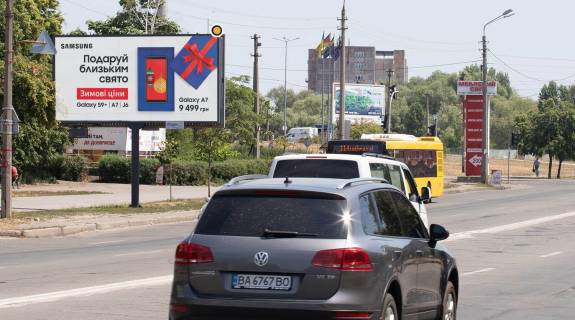 Билборд B в Киеве, Щит 3x6  Сержа Лифаря (Сабурова) вул., 51 фото 1