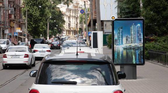 Ситилайт A в Киеве, Сітілайт 1.2х1.8  Дмитрівська вул., 30 фото 1