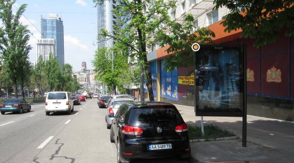 Ситилайт A в Киеве, Сітілайт 1.2х1.8  Лесі Українки бул.3 фото 1