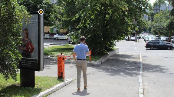 Ситилайт B в Киеве, Сітілайт 1.2х1.8  Тарасівська вул. 15а фото 1