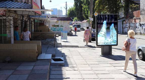 Сiтiлайт B у Києві, Сітілайт 1.2х1.8  Скоромська (Пестеля Павла) вул. 13 Фото 1