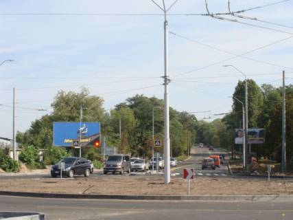 Билборд B в Чернигове, Щит 3x6  Івана Мазепи вул./Ушинського вул. фото 1