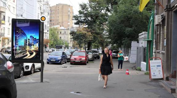 Ситилайт B в Киеве, Сітілайт 1.2х1.8  Саксаганського вул. 77 фото 1