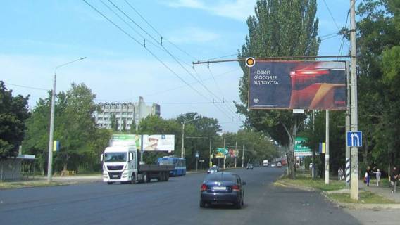Білборд, Бігборд (Борд)  A у Миколаєві, Щит 3x6  Героїв України пр., район "Метро" №3 Фото 1