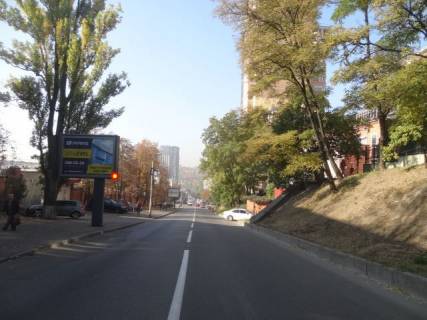 Бэклайт B в Киеве, Беклайт 2.3х3.14  Коновальця Євгена вул. 13 фото 1