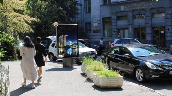 Ситилайт B в Киеве, Сітілайт 1.2х1.8  Богомольця Академіка вул. 7/14 фото 1