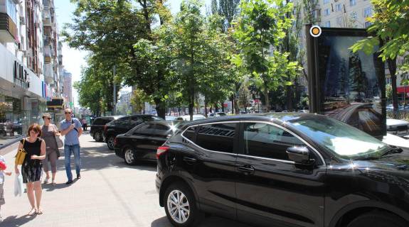 Ситилайт B в Киеве, Сітілайт 1.2х1.8  Лесі Українки бульв.19-17 фото 1