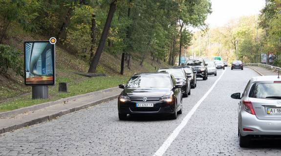 Сiтiлайт B у Києві, Сітілайт 1.2х1.8  Дніпровський узвіз 12 Фото 1