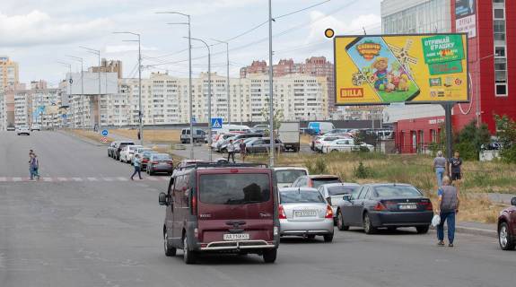Билборд A в Киеве, Щит 3x6  Петра Григоренка пр.,на Бажана пр. фото 1