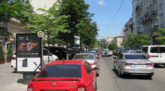 Ситилайт A в Киеве, Сітілайт 1.2х1.8  Євгена Чикаленка (Пушкінська) вул. 24а фото 1