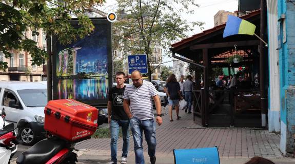 Ситилайт B в Киеве, Сітілайт 1.2х1.8  Саксаганського вул. 59 фото 1