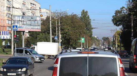 Билборд B в Черновцах, Щит 3x6  Головна вул. / Південно-Кільцева вул. в центр фото 1